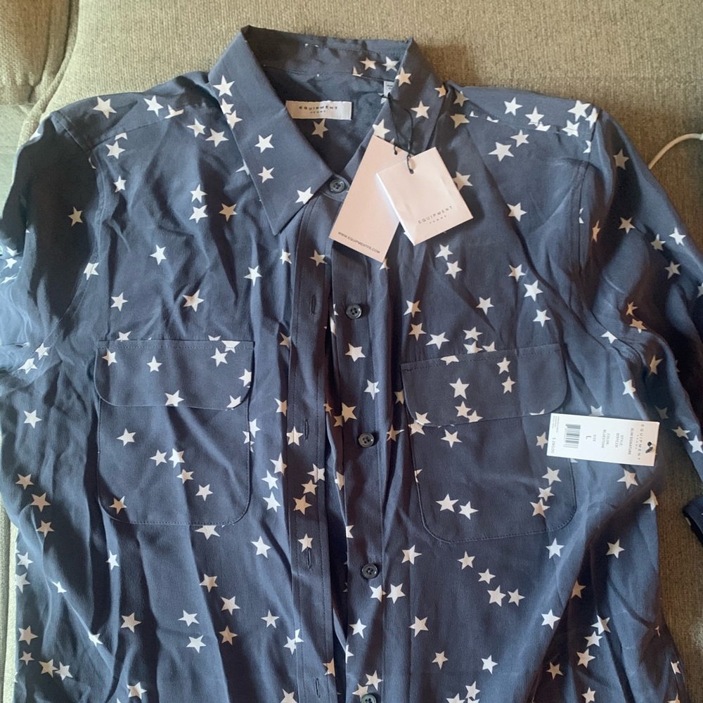 NWT - Equipment - Slim Signature Long Sleeve Printed Silk Shirt - Size L - Picture 4 of 7
